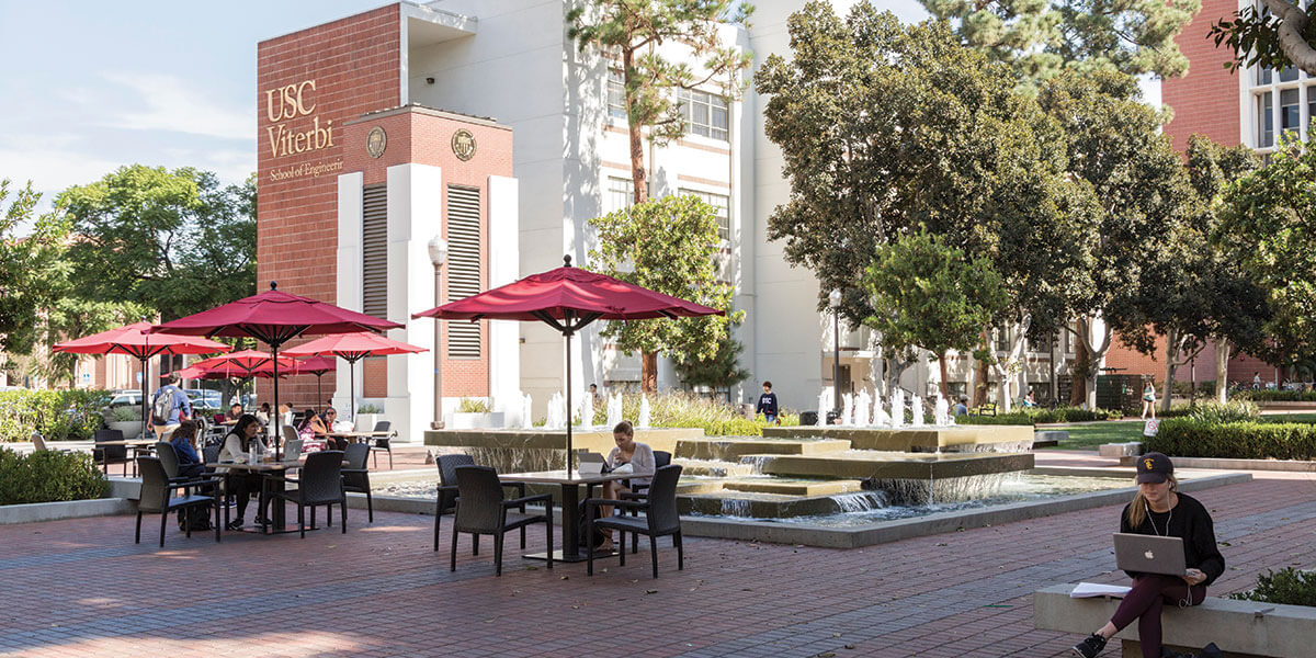 Archimedes Plaza at the USC Viterbi School of Engineering (Photo credit/Noe Montes)