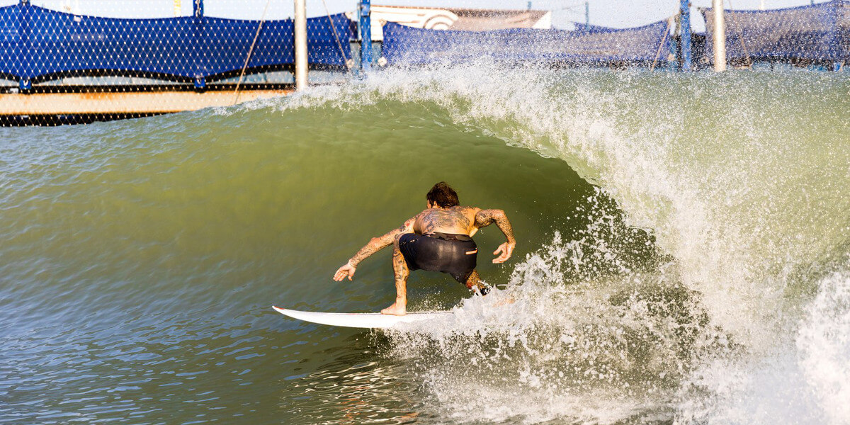 Kelly Slater’s Artificial Surf Pool Is Really Making Waves