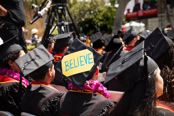 USC Viterbi students at commencement (Photo/Carolyn DiLoreto)