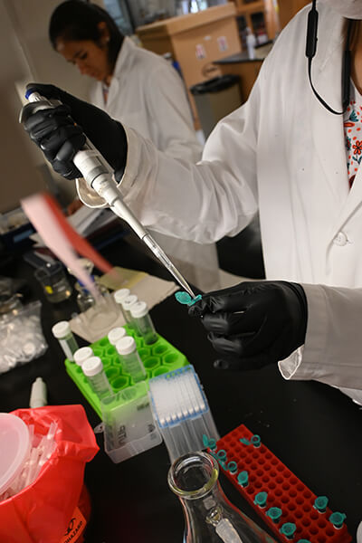 USC students conduct water treatment research in the Biegler Hall labs
