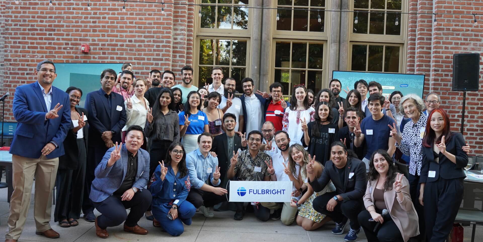 Group photo at the Fulbright Trojan Association event on September 28. Photo Credit: Liudy Zhou