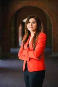 A portrait of USC Distinguished Professor Maryam Shanechi.