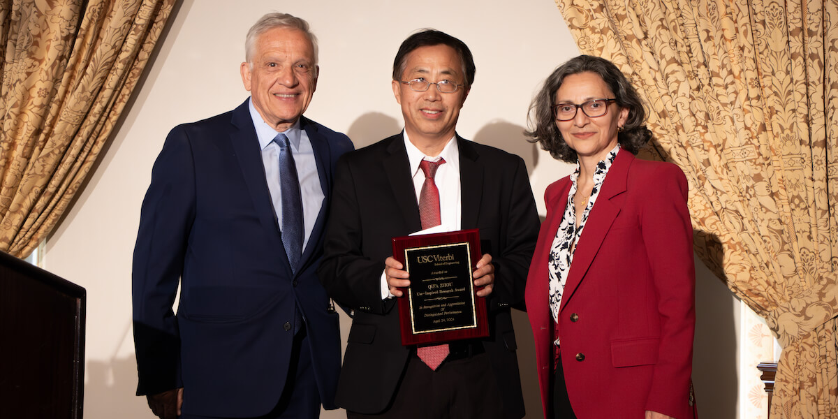(L-R) Dean Yannis C. Yortsos; Awardee Qifa Zhou; and Mahta Moghaddam, Vice Dean for Research (PHOTO/Tracy Che)