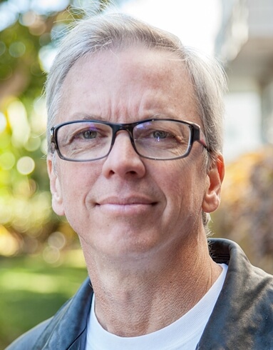 Kevin Knight headshot