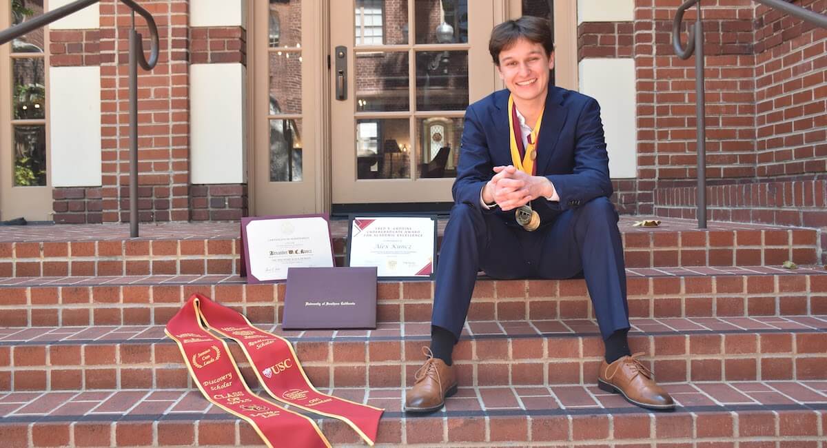 USC BME graduate Alex Kuncz's work led to him being awarded a USC Discovery Scholar Prize and the Fred S. Grodins Undergraduate Award for Academic Excellence. Image Alex Kuncz.